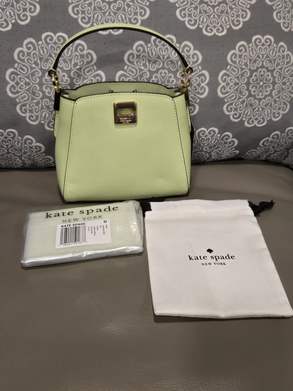 Kate Spade Pastel Green Mini Crossbody with Cardholder - Picture 4 of 13